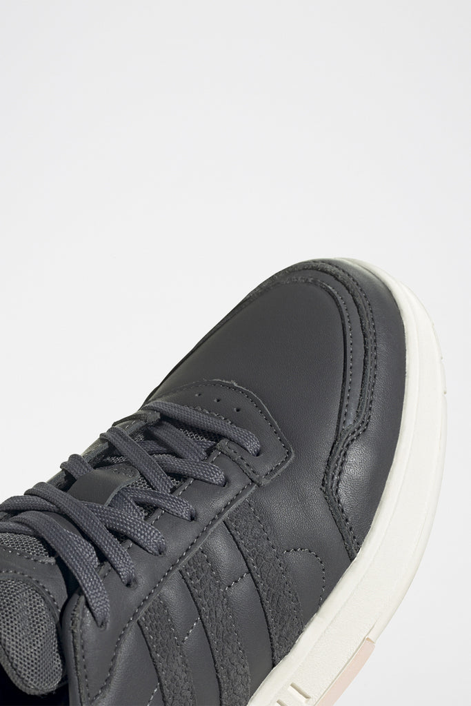Adidas - Sneakers En Cuir Courtmaster Anthracite - Femme