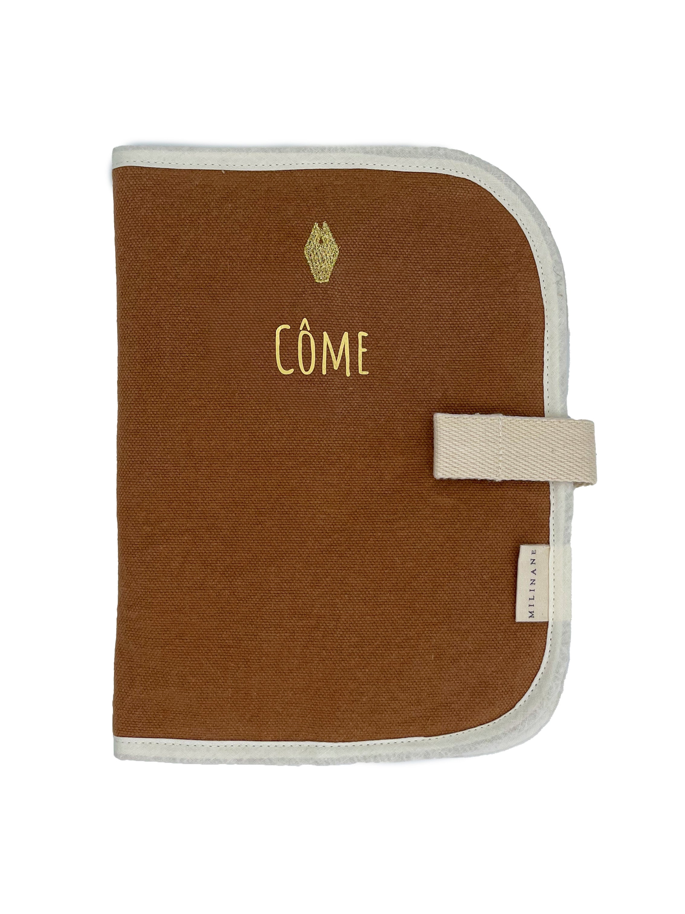 protege-carnet-de-sante-personnalisable-avec-prenom-couleur-camel-milinane