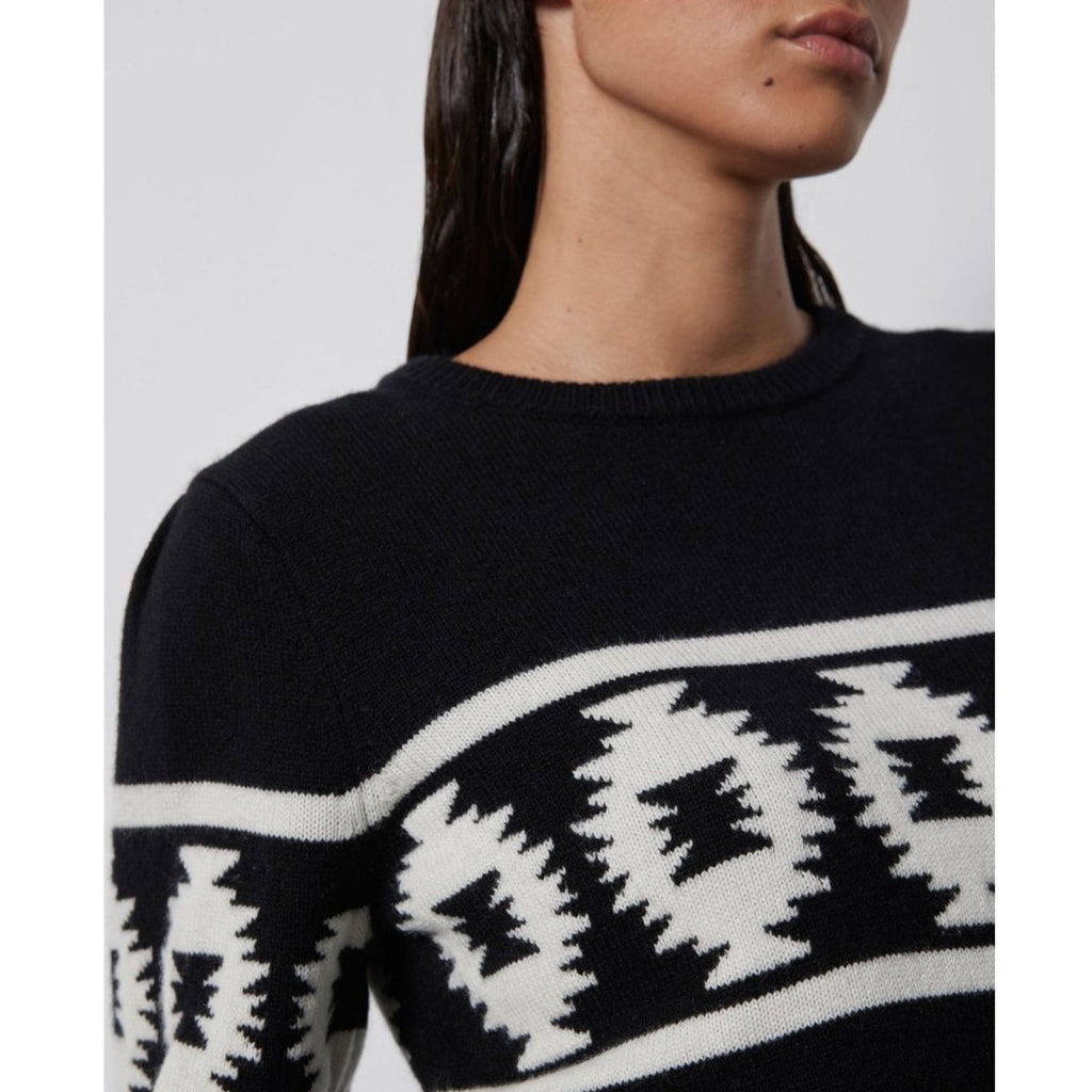 Pull - Masha - Noir - NOTSHY - The Bradery
