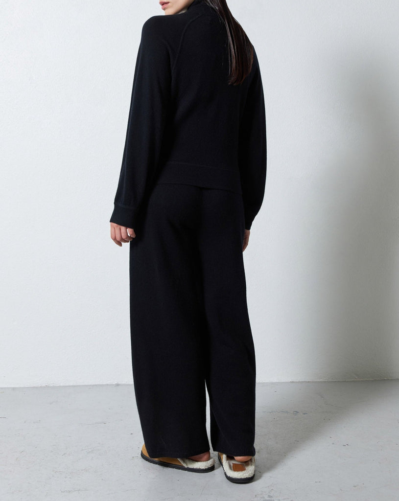 Pull Soa - Noir - Notshy - The Bradery