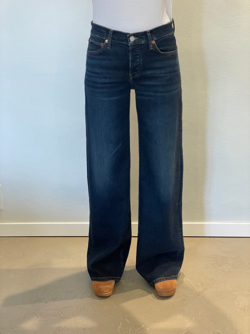 Jean *Mid Rise Wide Leg - Barely Worn