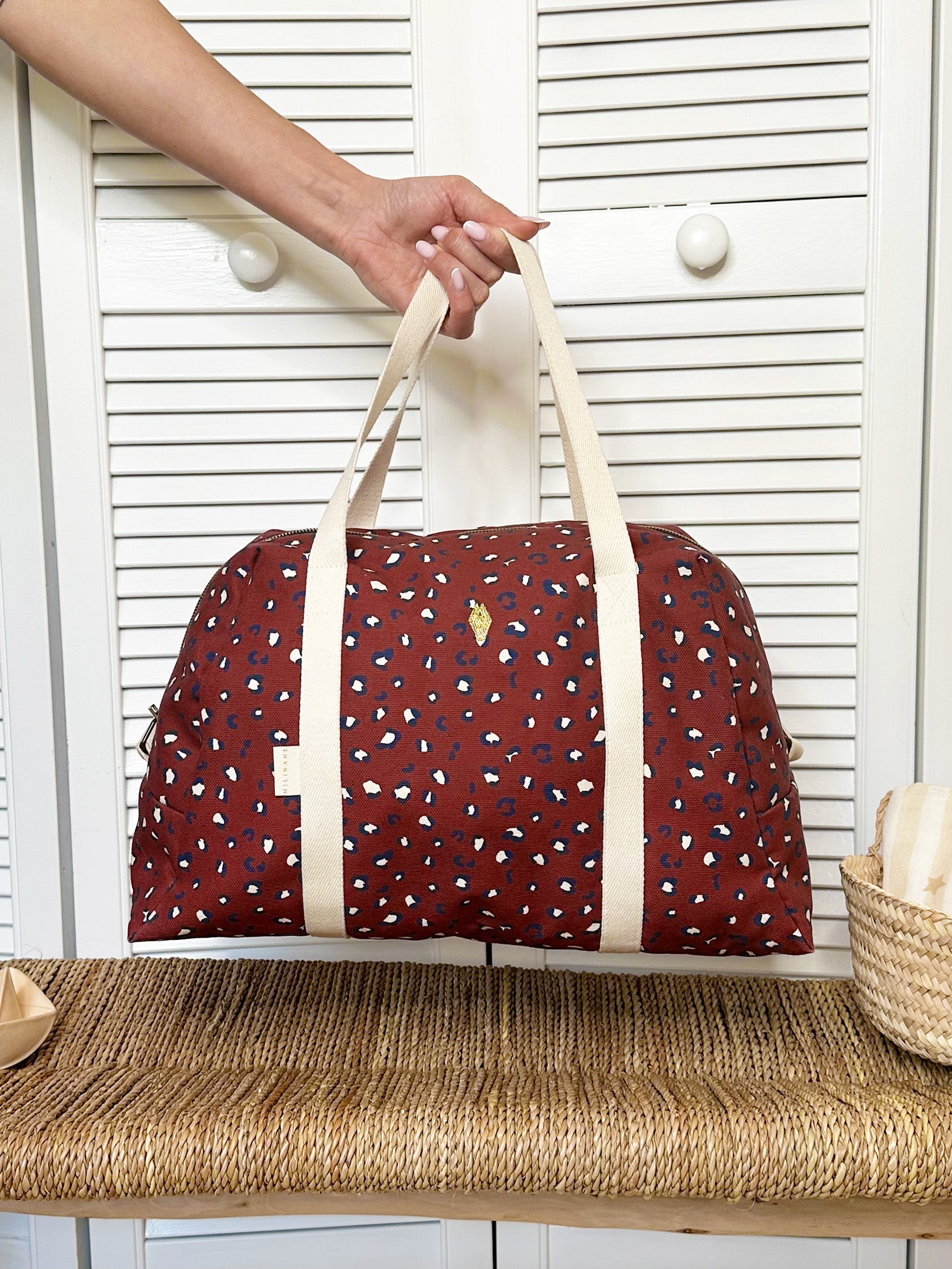 sac-a-langer-maternite-maman-joseph-graou-brique-bordeaux-milinane-ambiance