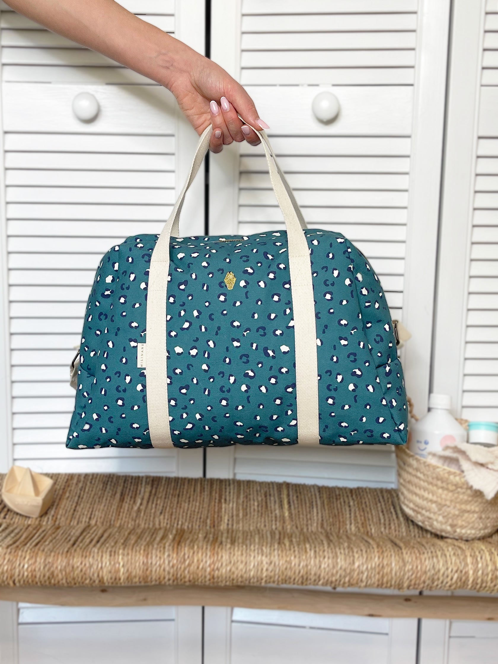 sac-a-langer-maternite-maman-joseph-graou-orage-bleu-milinane-ambiance-2