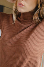 Sous-Pull Charlie - Marron - Plume Paris - The Bradery