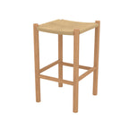 tabouret pour ilot central kira en teck et rotin 65 cm fond blanc