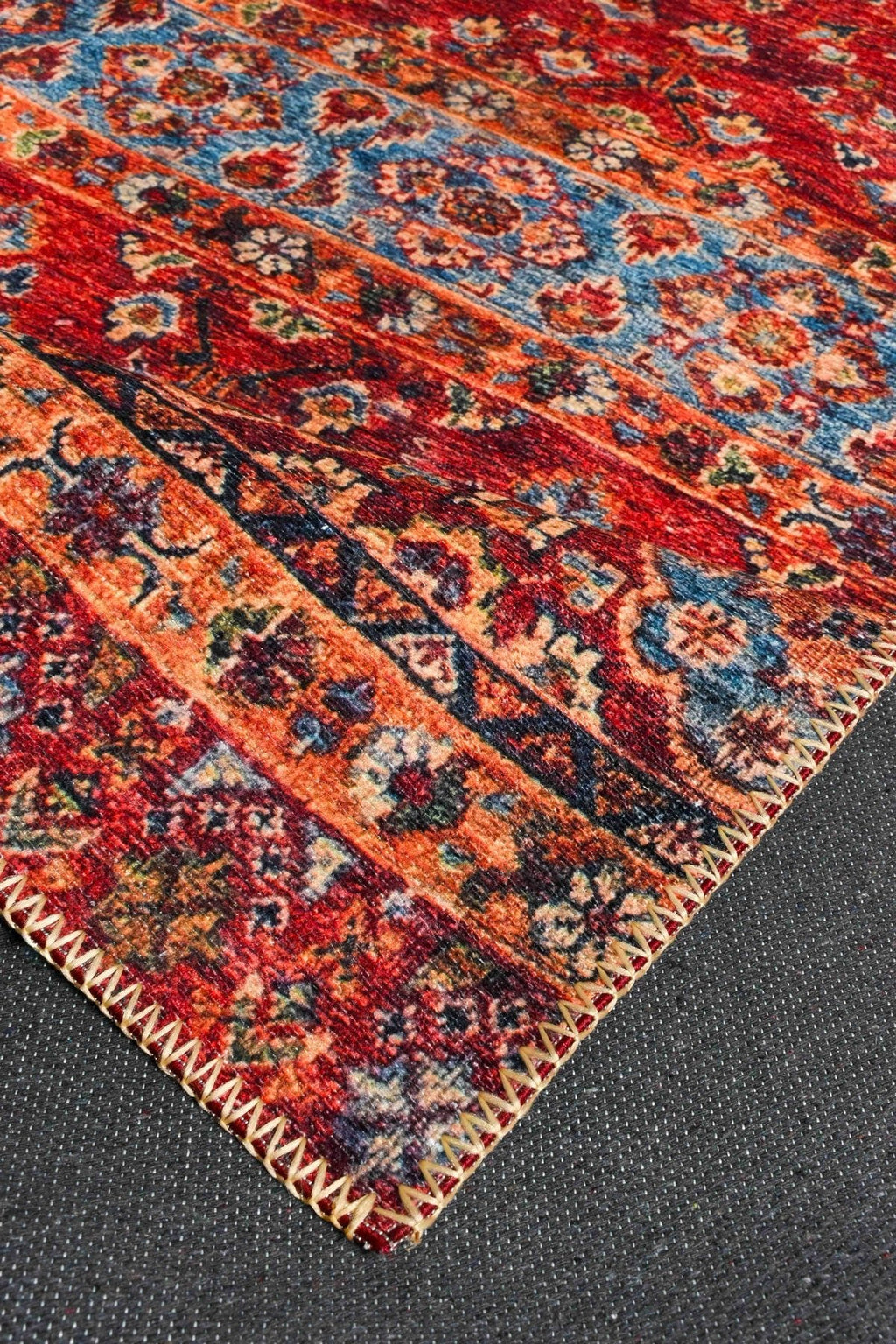 Tapis Radom 039 - Rouge - Nazar - The Bradery