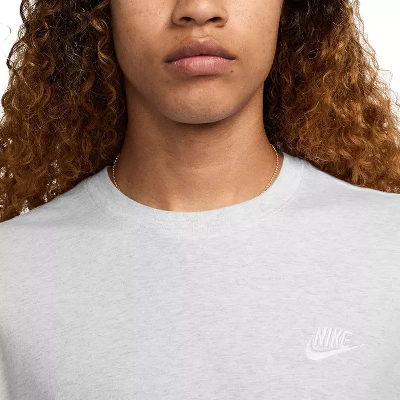 Tee-Shirt Nike Sportswear Club - Gris Clair, Blanc