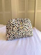 trousse-de-toilette-enfant-personnalisable-avec-preniom-motif-leopard-milinane