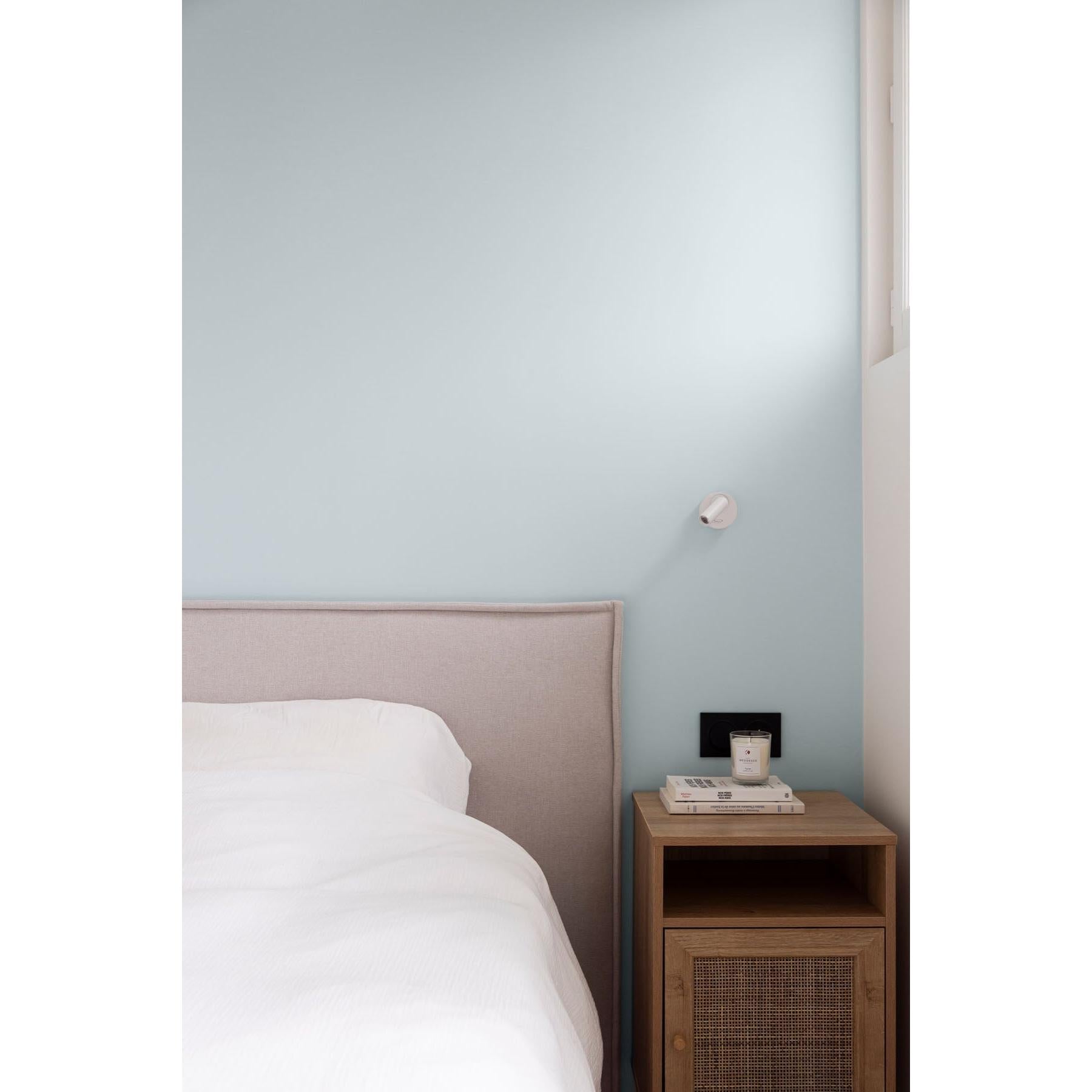 Inspiration déco : ambiance 2 avec la peinture Okinawa fog - teinte bleu clair || @karen.tinka @studio.marleo